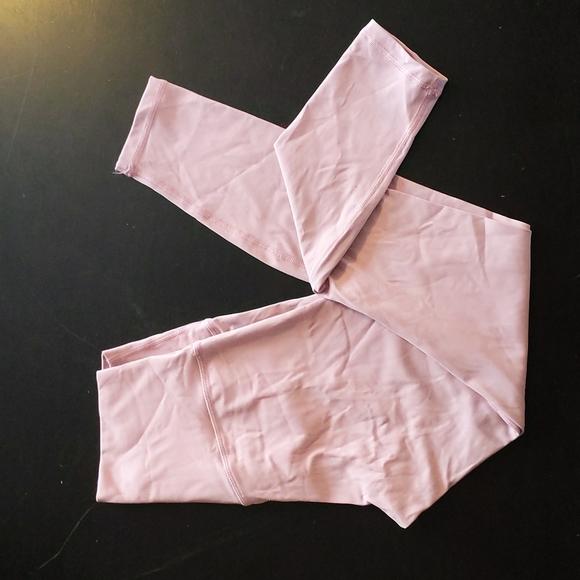 Lululemon Wunder Under Leggings - Picture 3 of 5